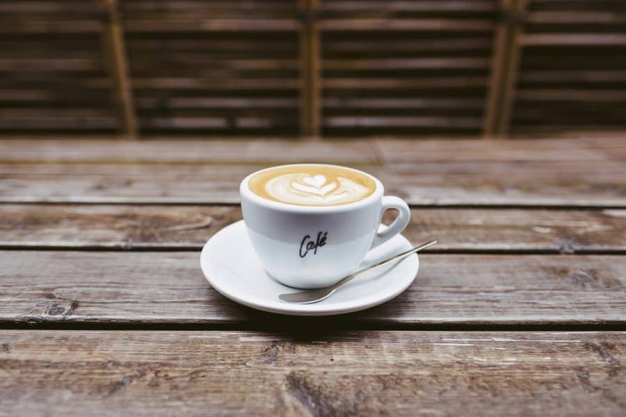 koffiedrinken voor en nadelen van koffie